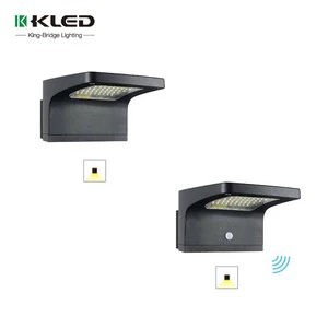 Outdoor Waterproof Garden LED Wall Light Wall Mounted with Stylish Design Solar Type IP65