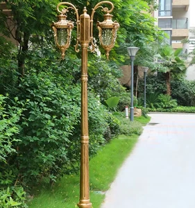 Outdoor European Antique Garden Lights Decorative Power Street Lamp Lighting Road Waterproof Modern Poles Led Solar Street Light