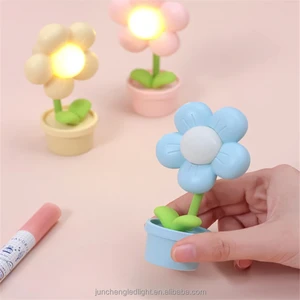 Hot Sale Bedroom Decoration Cute Craft Led Mini Flower Small Night Light Art Show Crafts Holiday Festival Atmosphere
