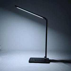 New Modern Battery-Powered Square LED Luxury Table Lamps with 6 Color Temperature Stepless Dimming and Timing Function for Study
