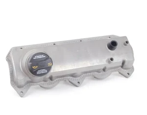 New Auto Parts Cylinder Head Valve Cover for VW Golf 038103469e