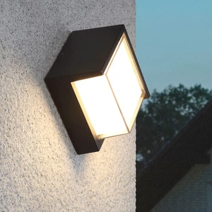 Solar-Powered IP65 Waterproof Modern Square/Cylinder Aluminum Alloy PC LED Decorative Energy Saving Outdoor Garden Wall Light