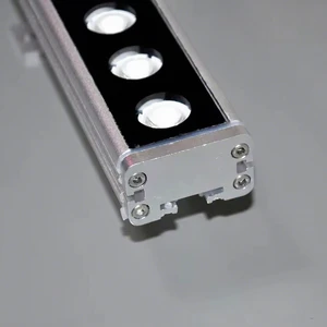 LED RGBW Wall Washer Light with 24V Input IP67 Rated for Hotel and Landscape Use