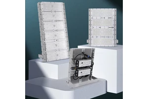 Outdoor LED Flood Light High Lumen 60/90 Beam Angle For Sports Stadiums IP66 Rated CE Certified 2-Year Warranty 100W-600W