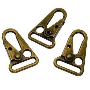 Custom Tactical Carabiner Buckles Anti-Rust Olecranon Metal Trigger Snap Hook Durable Eagle Beak Buckle Clasp for Bag Keychain
