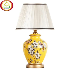 Nordic Modern Ceramic Table Lamp Light Luxury Desk Lamp for Bedroom Study Holder Decor