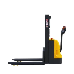 Rc Electric Forklift Pallet Stacker With AWD Solid Tires Electric Side Shifter 1.5 Ton