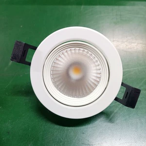 Adjustable Spotlight 80RA 90CRI 3 Inch 4 Inch 55mm 58mm Cutout Color Selectable 3CCT LED Downlight Kit Frame