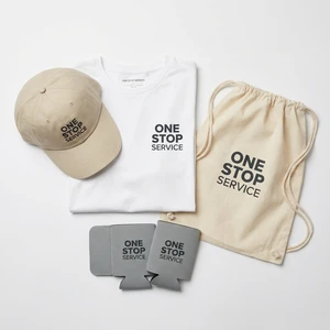 Eco Friendly Promotional Company Gift Set Beige Merchandise Organic Cotton T-shirt Cap Canvas Drawstring Bag Beer Sleeves Set
