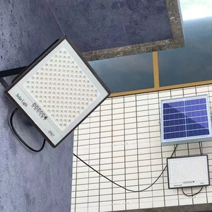 Outdoor IP67 Solar Powered LED Flood Light Solar Floodlights 300W