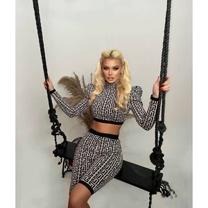 High -quality Round Neck Long -sleeved Tight -fitting Top -up Shrugged Shirts+mid -pants Slim Suit Two -piece Set