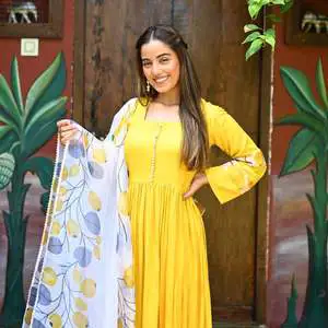 Women's Yellow Breathable Printed Chiffon Organza Sleeves Pattern Suit Set-XS Size