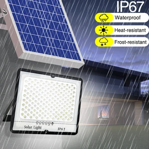 Solar LED Flood Light IP65 Waterproof 6000K Daylight 120 Beam Angle Remote Control Lightweight Residential Outdoor Garden Use