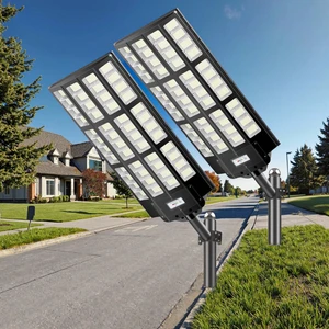 LED Solar Street Light 1000W-2000W Outdoor IP65 High Brightness Road Use CE Certification 2-Year Warranty 6000K Daylight Smart