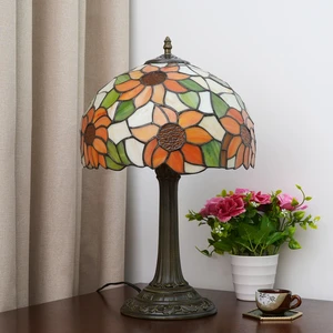 Retro Table Lamps Creative Living Room Bedroom Bedside Lamp 12 Inch Stained Glass Lampshade SunFlower Pastoral Table Light