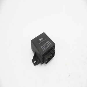 New and in Stock B196 400 020 Sleeve Set