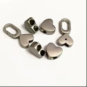 Factory Wholesale Heart Keychain Double Hole Adjust Buckle Zinc Alloy DIY Bag Garment Accessories