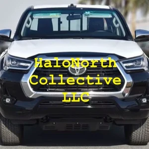 2025 Toyo-ta Hilux 4L Electric Pick-Up Black Exterior Red Interior Automatic Left-Hand Steering 6-Cylinders R17