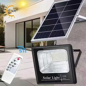 Wholesale IP67 Waterproof Solar LED Flood Light Aluminum Garden Path Outdoor High Power Spotlight with LiFePO4 Battery