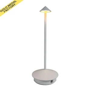 Type-C Rechargeable Table Lamp Creative Dining Touch Led Hotel Bar Coffee Pina Pro Table Lamp Lampada Da Tavolo Decorative Lamp