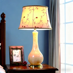Vintage Decorative Antique Ceramic Table Lamp Soft Warm Light Bedroom Nightstand Brass Desk Light for Living Room