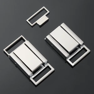 Customized Colored Blank Women Classic Zinc Alloy Adjustable Quick Release Buckles for Bags 20mm Metal Hardware Accessories Good