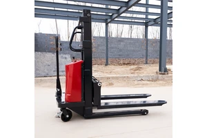 Lithium-Powered 1-3t 3-9m Light Duty Electric Stacker With Smooth Lifting Small Warehouse Woerkai CPDS15 18 Months Warranty