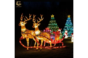 SGL90 Holiday Festival Lighting Christmas Santa Silk Lantern And Deer Animal Lantern For Sale