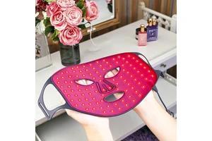 2025 Beauty Device Red Light Therapy LED Face Mask Seven Color Infrared Flexible Silicone Contour for AU US Plug Desktop Use