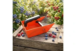 New Style High Quality Plastic Iron Berry Pickers Ergonomic Handle DIY Manual Garden Tool Easy Berry Picking OEM Customizable