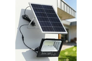 IP67 6000K LED Solar Flood Lights High Power Outdoor Solar Flood Lights With Moisture-Proof and Waterproof