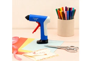 Wholesale Best-Seller 15-Second Quick-Heat Wireless Mini Hot Glue Gun 3.7V Lithium Battery Rechargeable DIY Industrial