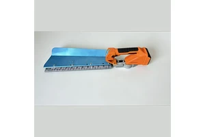 Electric Handheld Industrial Tea Picker Mini Harvester Battery Powered 12,000 RPM Motor 7-10 Hours Working Time Tea Leaf Picking