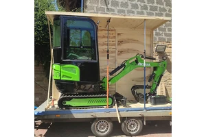 1 Ton Mini Electric Digger Truck With Attachments Used For Animal Husbandry And Construction 8 Ton Operating Weight