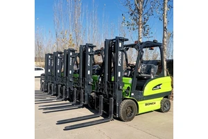 China Manufacture 4x4 Forklift Electric 1.5 Ton 1.6 Ton 2 Ton Electric Hand Forklift MultiFunctional Electric Stacker Forklifts