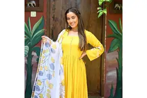 Women's Yellow Breathable Printed Chiffon Organza Sleeves Pattern Suit Set-XS Size