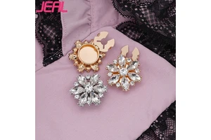 Hot Selling New 30MM Rhinestone Flower Cufflinks Luxury Custom Clothing Buttons Cover Metal Accessories For Clothing