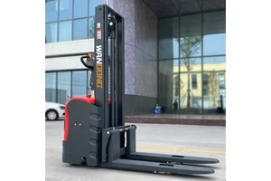 New Style Electric Stacker Forklift 1.5ton Lithium Battery Warehouse Supermarket Light Duty Stand Operate Electric Reach Stacker