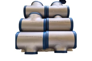 Large-Diameter Industrial Pipe Fittings, Stainless Steel and Carbon Steel, Customizable, for Chemical and Petroleum Industries