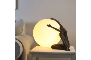 Modern and Simple Nordic Indoor LED Table Lamp High-quality Spherical Portrait Sculpture Made of Resin Factory Direct Sales