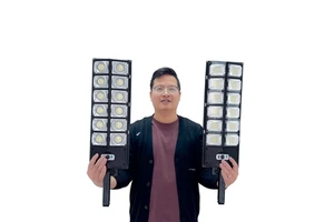 Hot Selling Lamp Led Light Solar Street Lights 1000w Solar Flood Lights Outdoor IP65 Street Lamp