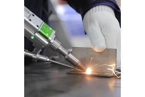 Metal Handheld Fiber Laser 3in1 Welding And Cutting Machine For Welding Cutting 3in 1 Laser Cleaner Welder 2000w