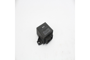 New and in Stock B196 400 020 Sleeve Set