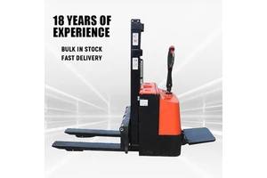 OEM ODM 2-Ton Portable Electric Reach Stacker With Retractable Forks And 3-6m Lift Height