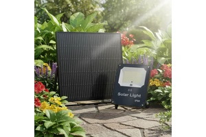 Wholesale Solar Powered Aluminum IP66 LED Floodlight Reflector Spotlight Adjustable Remote Control 3-Year Warranty Garden Flood