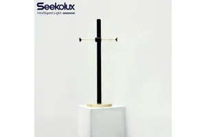 Decorative Modern Acrylic LED Table Lamp IP20 Surface Mounted Desk Lamp for Home Office with Customizable Strip Lighting