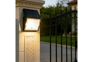 Solar Floodlight IP65 Waterproof 300W Light Sensor Adjustable Remote Control Garden Parking Lot Security Outdoor 6500K LED 120