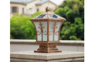 Vintage Style Solar Post Cap Light Die-cast Aluminum Outdoor Garden Pillar Lamp IP65 Waterproof Decorative Fence Top Light