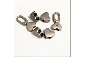 Factory Wholesale Heart Keychain Double Hole Adjust Buckle Zinc Alloy DIY Bag Garment Accessories