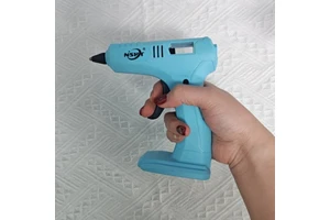 Professional Cordless Hot Glue Gun OEM ODM Custom Logo 75 Min Runtime Rechargeable Glue Gun for Crafts and Repair, Factory Price